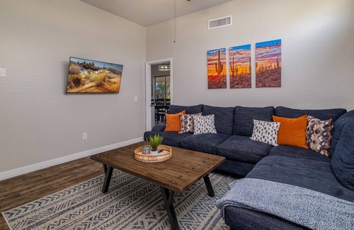 Las Sendas House | Red Skies at Night - Private Htd Pool & Spa, pool table, bikes, King beds & TVs!