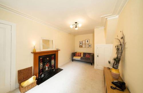 Logie Coldstone House | Red Squirrel Cottage, Family & Pet Friendly Adventure Retreat, Strathdon, Aberdeenshire