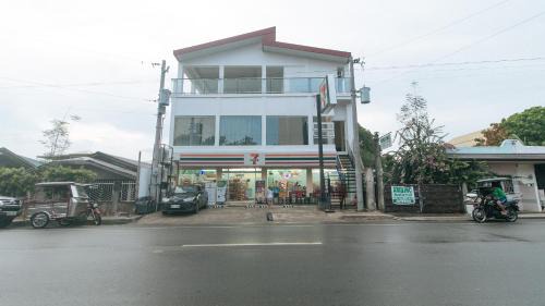 Alaminos Hotel | RedDoorz at Alaminos Pangasinan
