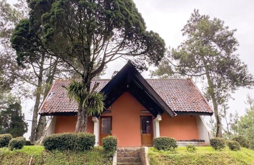 Pasirjambu Hotel | RedDoorz at Argapuri Resort Gambung