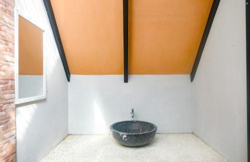 Pakem Hotel | RedDoorz at Pondok Palma Villa