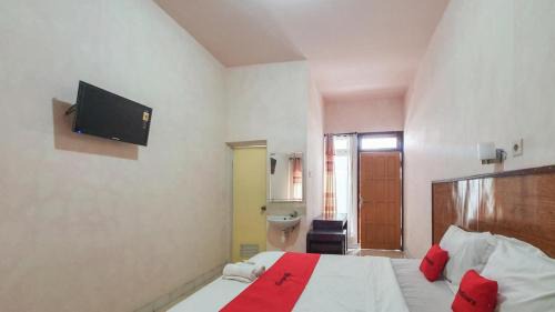 Sidomulyo Hotel | RedDoorz At Pujon Malang