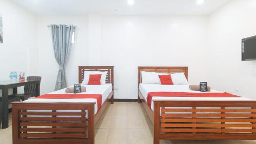 General Trias Hotel | RedDoorz at RJs Bldg near Lyceum Gen Trias Cavite