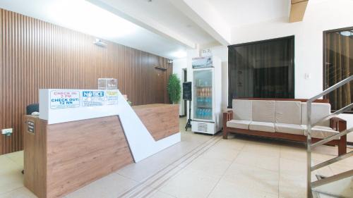 General Trias Hotel | RedDoorz at RJs Bldg near Lyceum Gen Trias Cavite