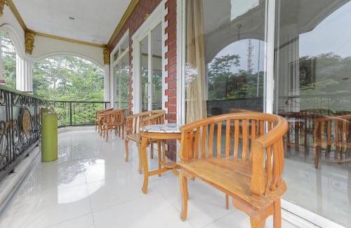 Dinoyo Hotel | RedDoorz at Villa Puncak Tidar