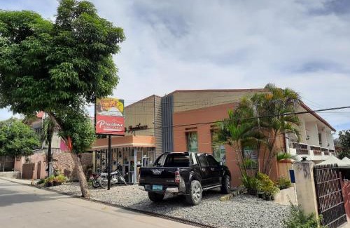 Cogon Hotel | RedDoorz @ Calceta Street Cogon