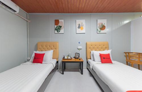 Garut Hotel | RedDoorz Container @ Teras Cimanuk Garut