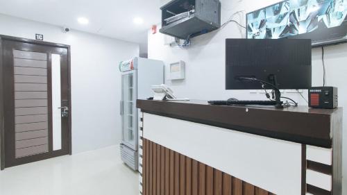 Santa Cruz Hotel | RedDoorz @ El Grande Inn Santa Cruz Manila