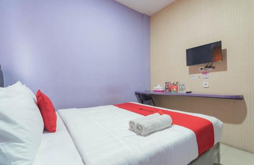 Bandung House | RedDoorz @ Gatot Subroto Street Bandung 3