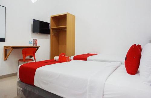 Malang Hotel | RedDoorz @ Jalan Danau Limboto