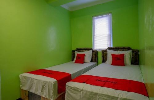 Semarang Hotel | RedDoorz @ Jalan Gatot Subroto Semarang