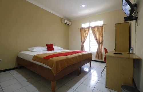 Mampang Prapatan House | RedDoorz @ Jalan Gatot Subroto Jakarta