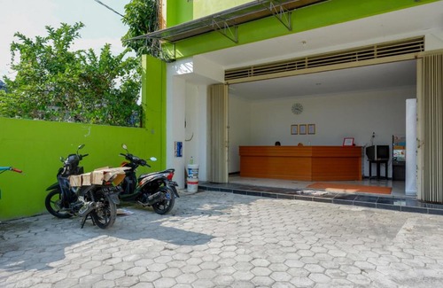 Banjarasri Hotel | RedDoorz @ Jalan Wonosari KM.9
