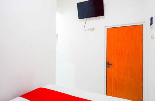 Semarang Hotel | RedDoorz @ Kawasan Industri Candi Semarang
