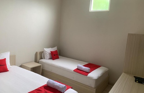 Purbalingga Hotel | RedDoorz near Alun Alun Purbalingga