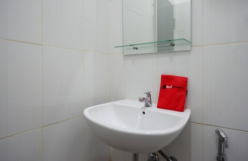 Kaliwungu House | RedDoorz near Alun Alun Kaliwungu Kendal