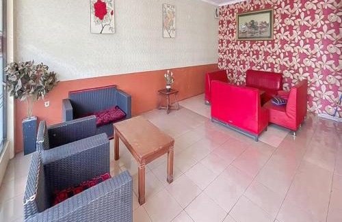 Java Hotel | RedDoorz near Exit Toll Kalijati Subang