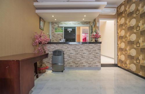 Semarang House | RedDoorz near MT Haryono Semarang