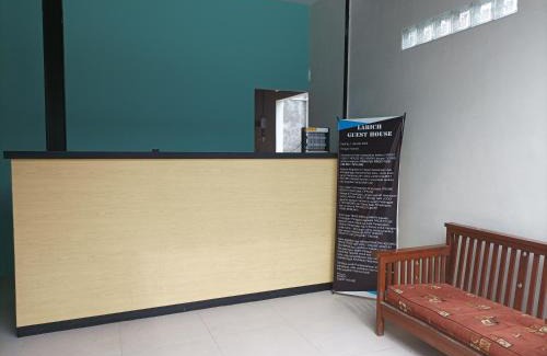 Batang Hotel | RedDoorz near Stasiun Batang