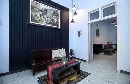 Lawang House | RedDoorz Near Stasiun Lawang