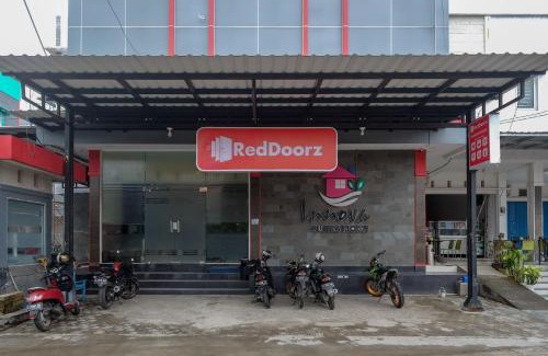 Tegal Hotel | RedDoorz near Taman Pantai Alam Indah Tegal