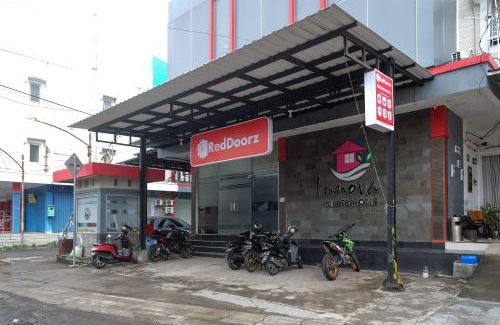 Tegal Hotel | RedDoorz near Taman Pantai Alam Indah Tegal