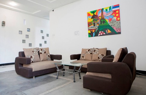 Setiabudi House | RedDoorz near Telkom Corporate University