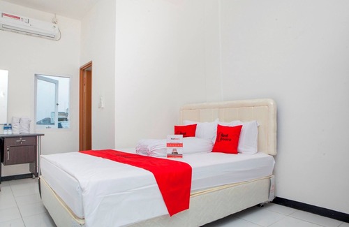Setiabudi House | RedDoorz near Telkom Corporate University