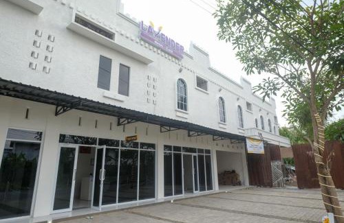 Purwokerto Hotel | RedDoorz near Terminal Bus Purwokerto