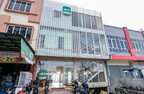 Balikpapan House | RedDoorz near Terminal Batu Ampar