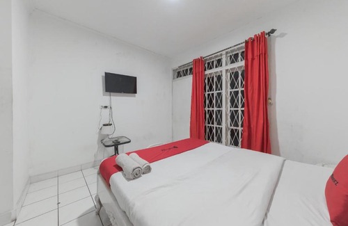 Cianjur Hotel | RedDoorz near Terminal Pasir Hayam Cianjur
