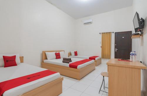 Tasikmalaya House | RedDoorz near Universitas Siliwangi Tasikmalaya