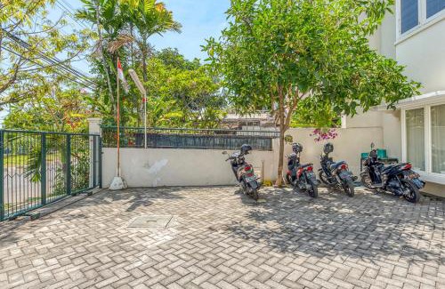 Surabaya House | RedDoorz near UNTAG Surabaya