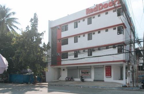 Sampaloc Hotel | RedDoorz near UST Sampaloc Manila