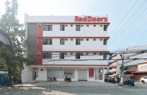 Sampaloc Hotel | RedDoorz near UST Sampaloc Manila