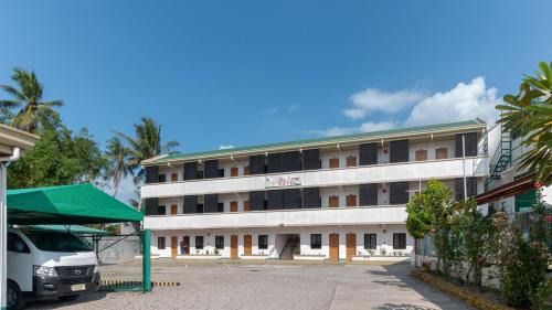Tacloban Hotel | RedDoorz @ Picas Sagkahan Tacloban