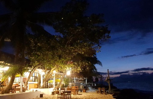 Pagudpud Resort | RedDoorz Plus @ Evangeline Beach Resort