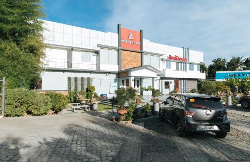 San Jose City Hotel | RedDoorz Plus @ Jollydays Hotel Nueva Ecija