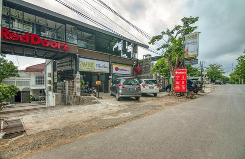 Semarang House | RedDoorz Plus near Akademi Kepolisian Semarang 3