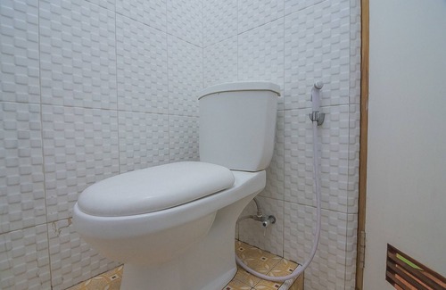 Cigugur House | RedDoorz Plus near Alun Alun Kuningan