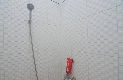 Cigugur House | RedDoorz Plus near Alun Alun Kuningan