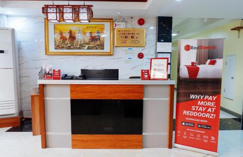 Suba Basbas Hotel | RedDoorz Plus near Camella La Brisa Lapulapu
