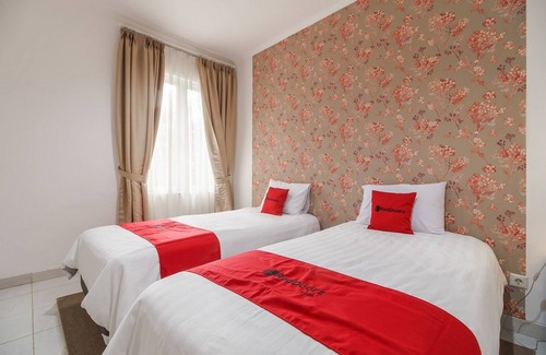 Pancawati House | RedDoorz Plus near Exit Toll Puncak 2
