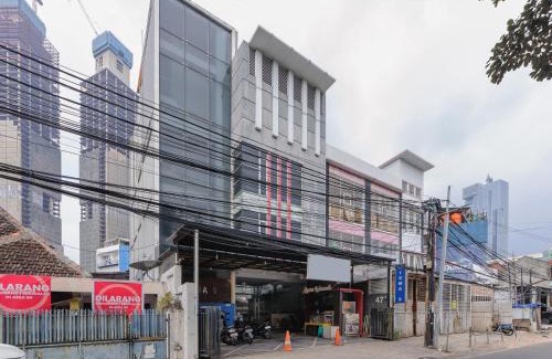 Kebon Kacang House | RedDoorz Plus near Grand Indonesia Jakarta