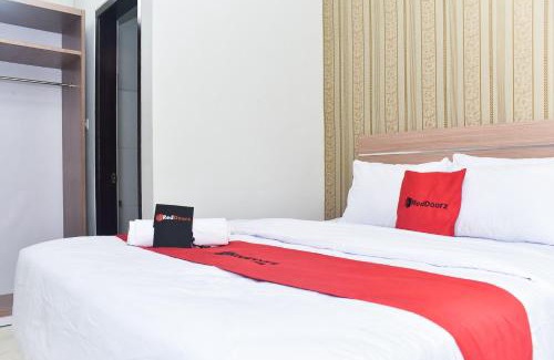 Klojen House | RedDoorz Plus near Malang Town Square