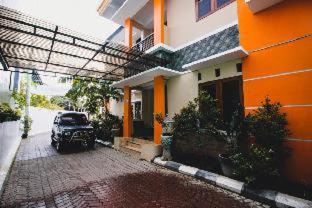 Sinduadi House | RedDoorz Plus @ Pogung Raya
