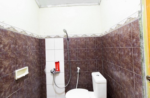 Baturetno Hotel | RedDoorz @ Raya Janti Yogyakarta