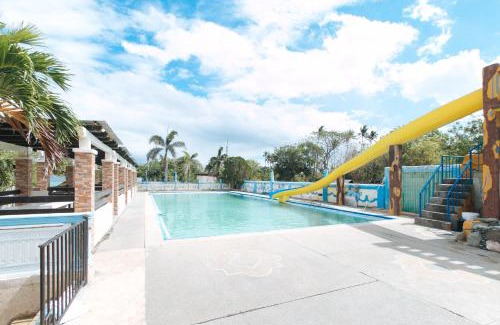 Lemery Hotel | Reddoorz @ Royal Grande Beach Resort Batangas
