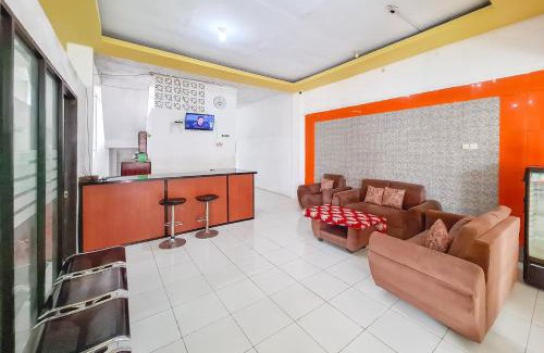 Batang Hotel | RedDoorz Syariah at Griya Wahid Alun Alun Batang