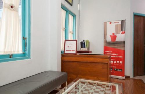 Madiun House | RedDoorz Syariah at Kartohardjo Madiun